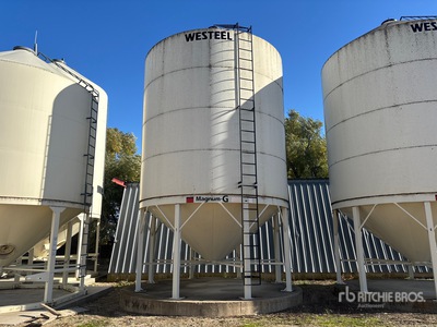 Westeel Magnum-G +/- 3500 bu 4 Ring Smooth Wall Hopper Grain Bin