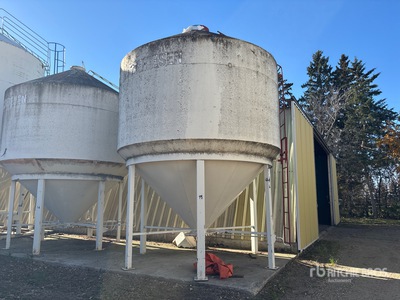 Friesen +/- 65 ton 2 Ring Fertilizer Hopper Grain Bin