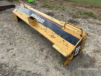 Cat 95 in Push Block Dozer Attachment