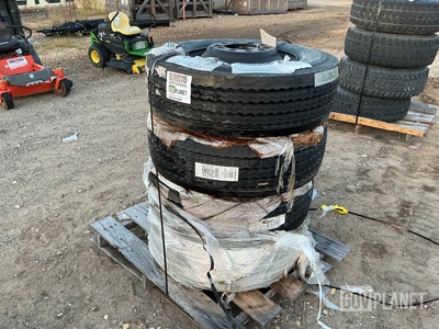 (4) Michelin 285/70R19.5 Tires w/Wheels
