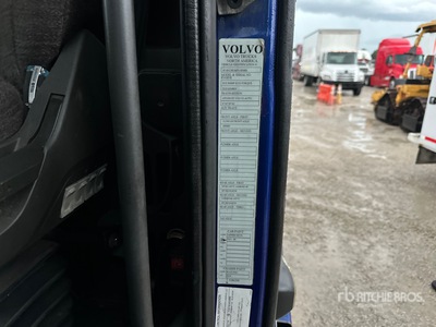 2015 Volvo VNL T/A Sleeper Truck Tractor
