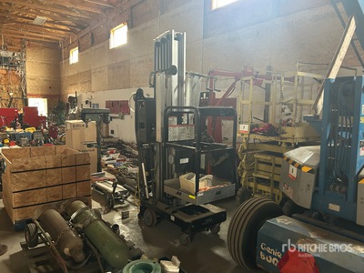 JLG 41AM Vertical Mast Lift (Inoperable)