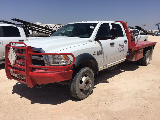2017 Ram 5500 Heavy Duty 4x4 Flatbed Truck