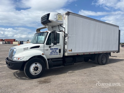 2007 International 4300 4x2 Camions réfrigérés