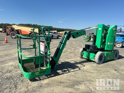 2015 JLG E300AJ 2WD Electric ブームリフト