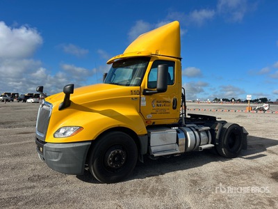 2018 International LT625 4x2 S/A Day Cab Truck Tractor