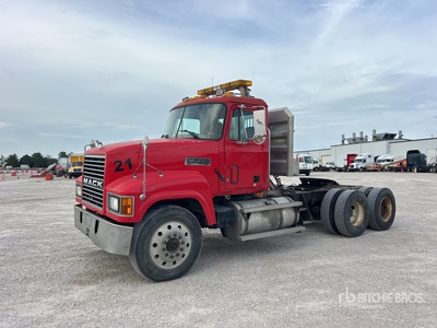 1995 Mack CH613 T/A Dagcabine Trekker