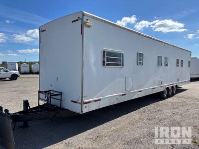 2011 Marathon 40 Ft Tri/A 7 Room Star Wagon