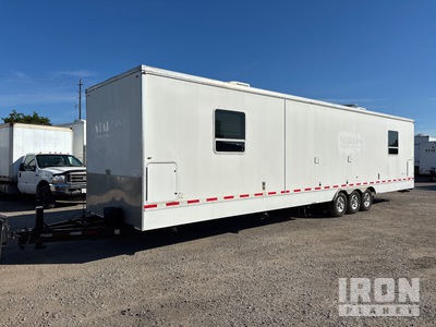 2012 Kuntry Kustom 40 Ft Tri/A 2 Room Star Wagon