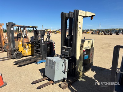 1994 Crown RR3020-45 4500 lb Carretilla Retráctil