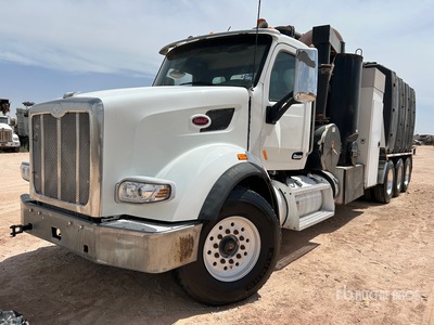 2015 Peterbilt 567 8x6 Vacuüm Graafmachine
