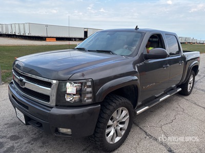 2010 Chevrolet Silverado 1500 4x4 Crew Cab Pick Up