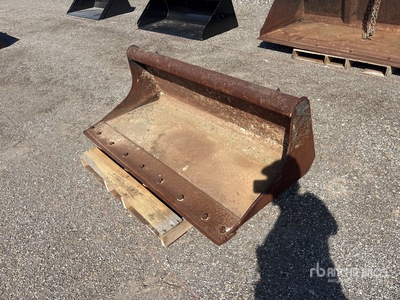 60 in Skid Steer Bucket