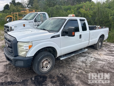 2015 Ford F-250 XL 4x4 Extended Cab Pickup