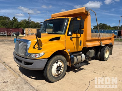 2016 International 4300 4x2 S/A Dump Truck
