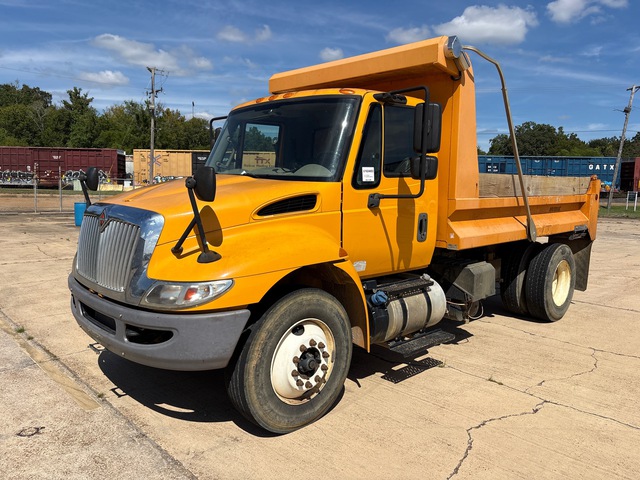 2016 International 4000 Series 4300 4x2 S/A Dump Truck