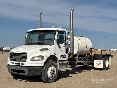 2005 Freightliner M2 106 4x2 Tankwagen