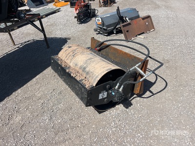 2025 GIYI VR39 39 in Skid Steer Vibratory Roller