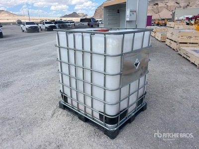 300 gal Skid Mounted Poly Chemical Tank
