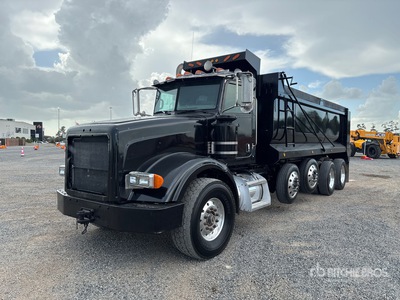 2012 Peterbilt 367 10x4 Quad/A Camión dumper