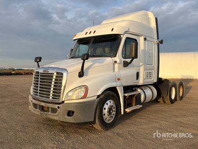 2013 Freightliner Cascadia 125 6x4 Cabina con cuccetta per trattore stradale