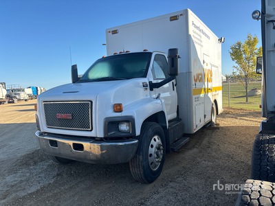 2007 GMC C7500 Camion de lubrification (Inoperable)