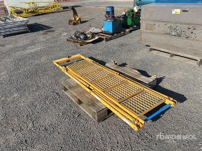 150 Kg Retractable Steps