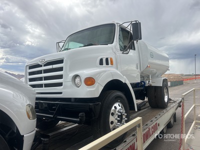 1999 Sterling L7501 2000 gal Water Truck