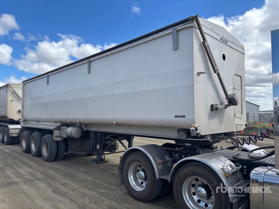 2022 Moore 10 m Tri/A End Dump Trailer