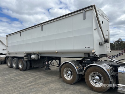 2021 Moore 10 m Tri/A End Dump Trailer