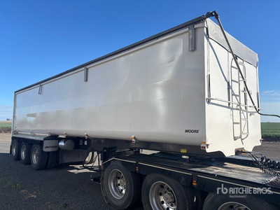 2020 Moore 10 m Tri/A End Dump Trailer
