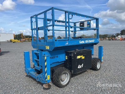 2016 Genie GS-3369RT 4x4 Diesel Plateforme élévatrice à ciseaux (Inoperable)