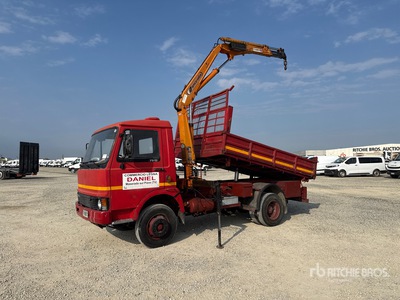 1985 Amco Veba V3300/1DS 2800 kg on 1984 Fiat 79-13 4x2 Dump Truck with Crane