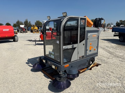 2025 SLK SP1900 Floor Sweeper