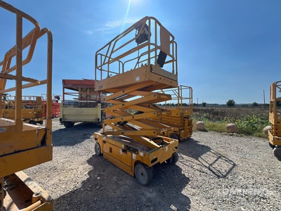 2006 Haulotte Compact 10 Electric Scissor Lift