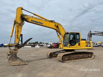 2008 Komatsu PC220LC-8 Tracked Excavator
