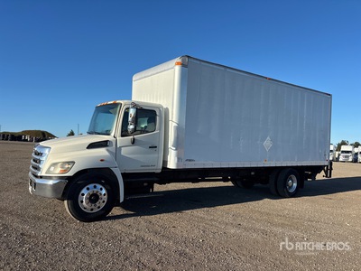 2012 Hino 338 4x2 Kastenwägen