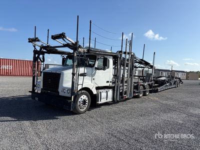 2016 Volvo VAH 6x4 Camión portavehiculos
