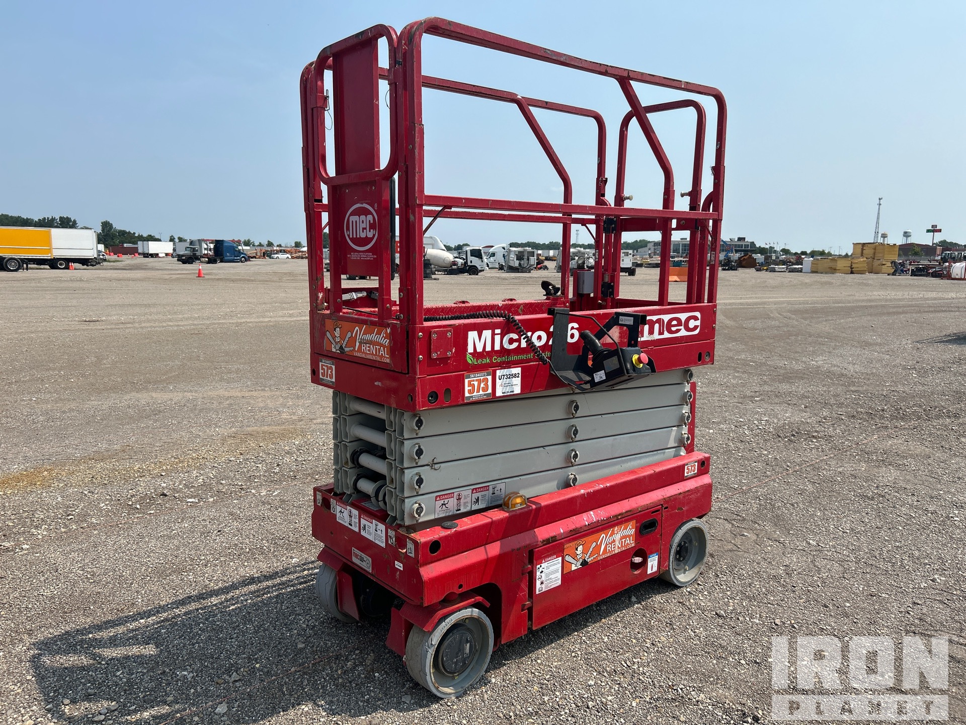 2020 MEC Micro26 Electric Scissor Lift