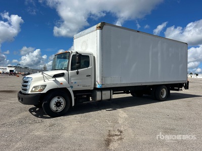 2013 Hino 338 バントラック