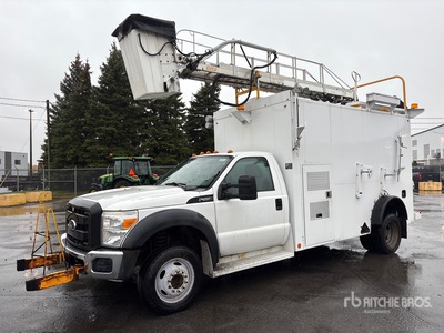 Telelift TTS-25-2002FBSH 35 ft on 2011 Ford F-550 4x2 Van Mounted Aerial Lift