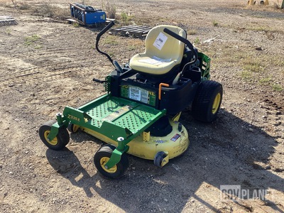 John Deere Z335E Lawn Mower