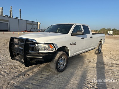 2017 Ram 3500 4x4 Crew Cab Pickup