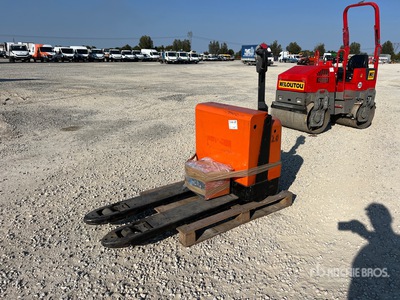 2007 Toyota 7PM20 2000 kg Electric Pallet Jack