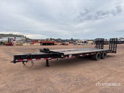 2018 28 ft T/A Remolque Portamaquinaria