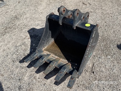 2023 Takeuchi TB225BKT24 24 in Digging Excavator Bucket