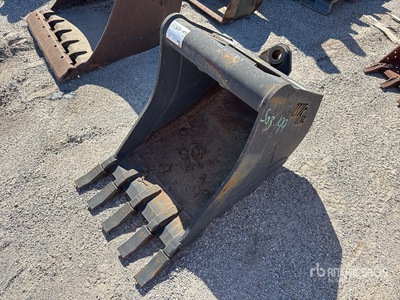 2017 Wain-Roy HD1XLS 24 in Q/C Digging Excavator Bucket (Unused)