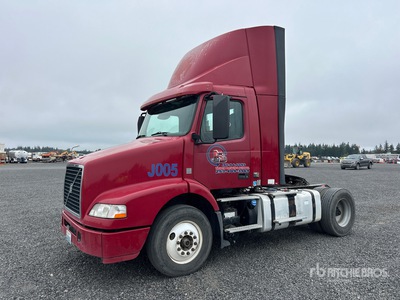2013 Volvo VNM 4x2 S/A Day Cab Truck Tractor