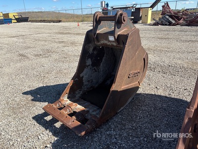 Esco 36 in Digging Excavator Bucket