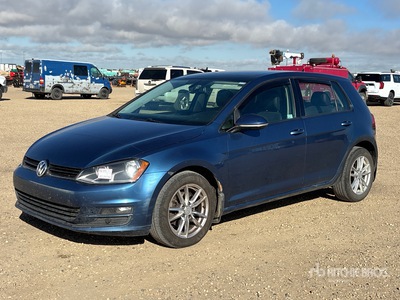2015 Volkswagen Golf TDI S Automobile
